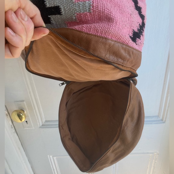 Urban Outfitters Ecote Kilim Aztec
Bucket Bag - Picture 5 of 11